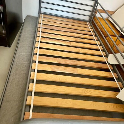 Sofa bed with pull out bed like new without mattress