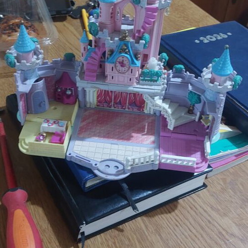 Polly Pocket Disney Cinderella's Castle 1995 toy