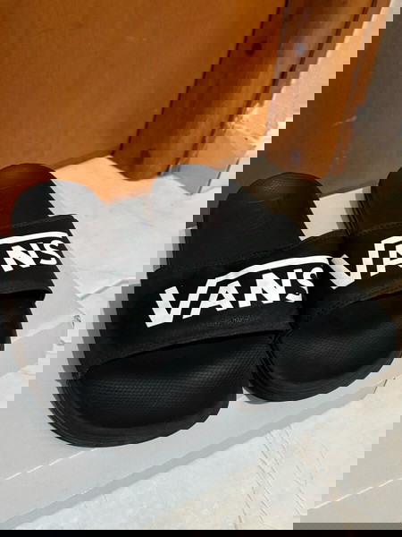 vans παντόφλες