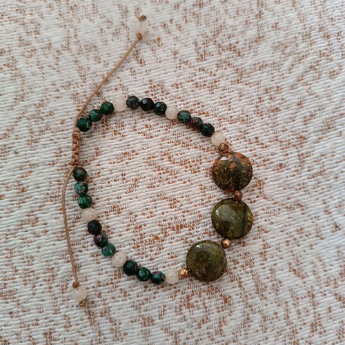 Handmade bracelets with real stones like new, set of two