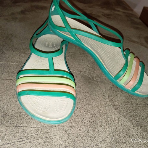 Crocs sandals like new, size 38-39