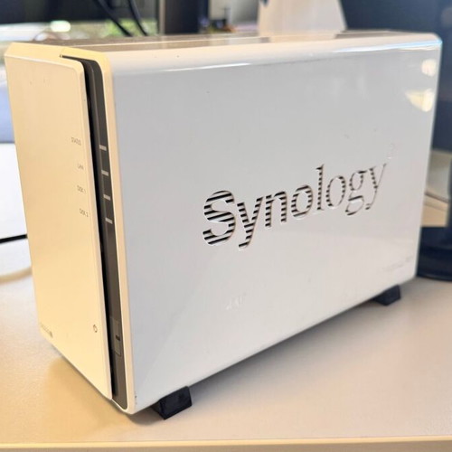 Synology DS220j used, without disks, with power supply