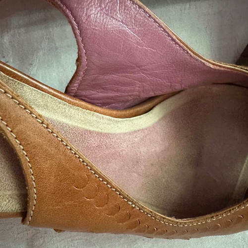 BOSSH women's sandals size 39, tan color, 10 cm heel
