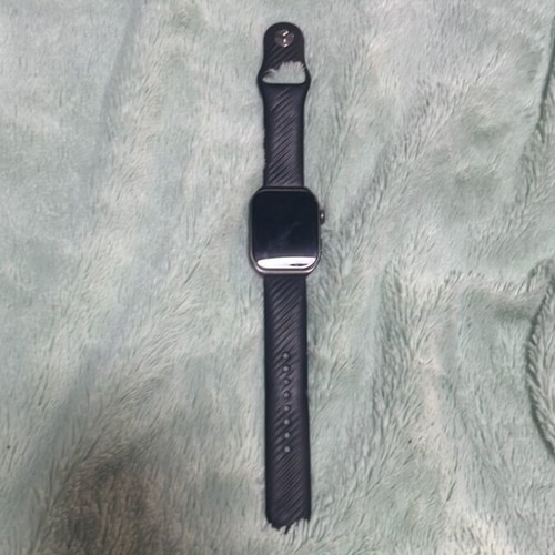 QCY Watch new with charging cable compatible with iOS and Android