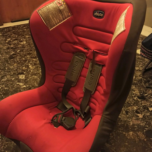 Baby car seat used, red color