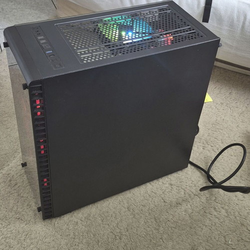 Desktop PC with AMD Ryzen 5 1500X, 16GB RAM, RX570 4GB, 1TB SSD, like new