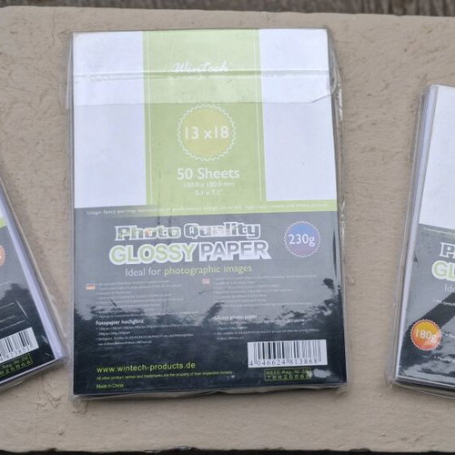 Photo printing paper pack of 150 sheets, sizes 10x15 and 13x18, like new