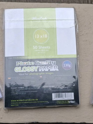 Φωτογραφικό χαρτί εκτύπωσης πακέτο 150 τεμαχίων, διαστάσεις 10x15 και 13x18, σαν καινούργιο