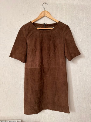 See U Soon suede dress like new, size M, brown
