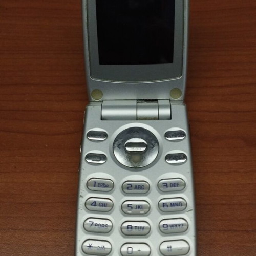 Sony Ericsson Z600 used, condition unknown
