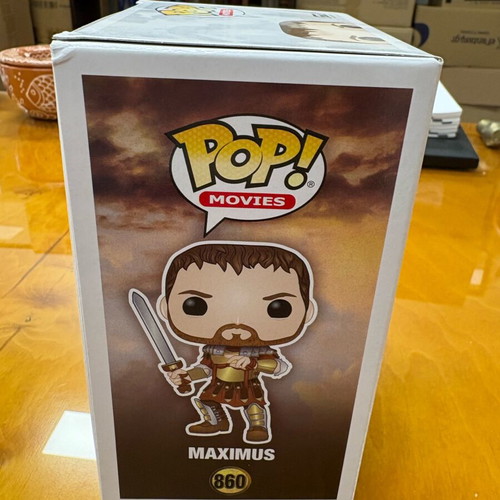 Funko Pop Gladiator 860 Maximus special edition like new