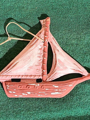Clay boat refurbished, terracotta color, 14×16cm