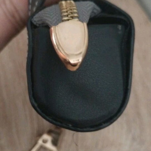 FRNC keychain wallet like new