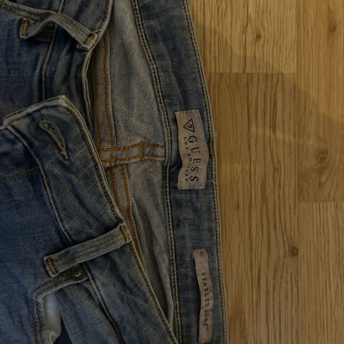 Guess low waist vintage jean like new, size S 36 8, blue