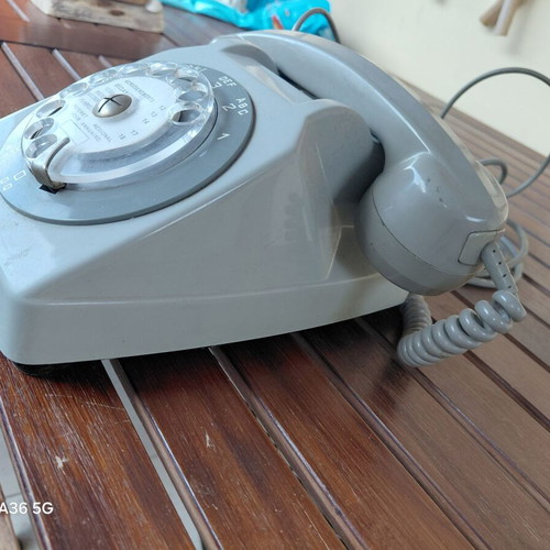 CTD Paris telephone model propertie de letat used, French made