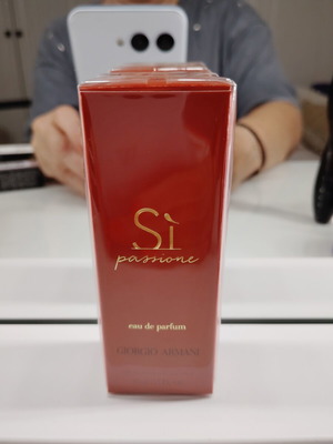 Si Passione Eau de Parfum Mini 15ml new, authentic