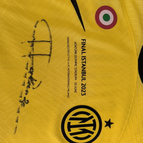 Inter Milan 2023 final jersey authentic, new, signed by Hakan Calhanoglu