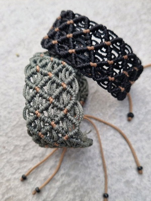 Handmade macrame bracelet new