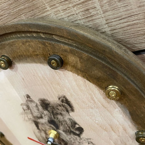 Hunting wall clock new, wooden with engraved design and silent mechanism
