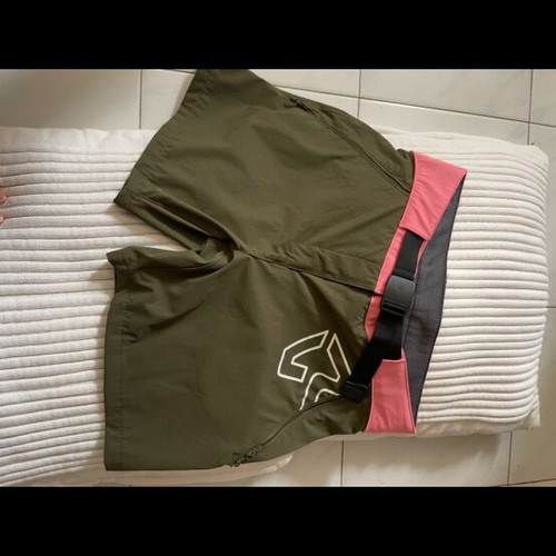 Rock Experience shorts women's small new, olive green with pink details
