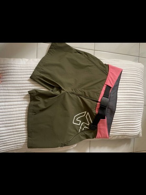 Rock Experience shorts women's small new, olive green with pink details