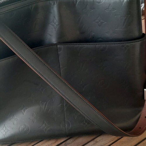 Louis Vuitton shoulder bag gray metallic like new