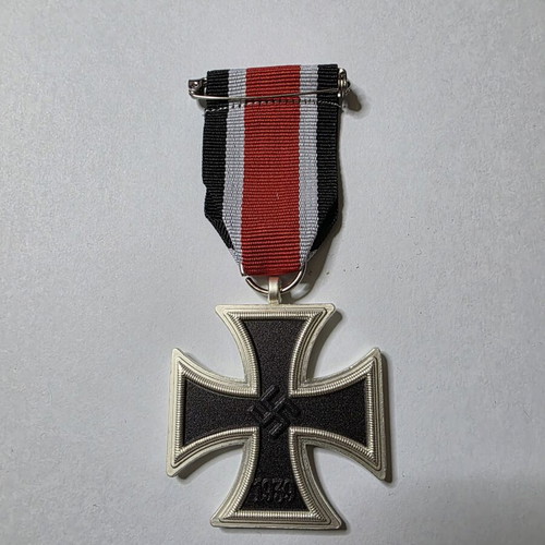 Iron Cross 2nd Class 1939 replica medal
