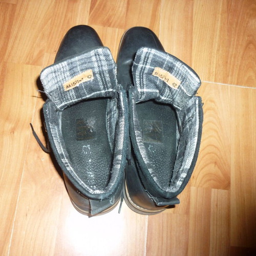 Men's boots used size 42-43, black