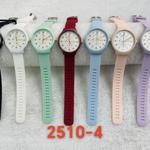 Women's Silicone Analog Sport Wristwatches in 7 Colors new