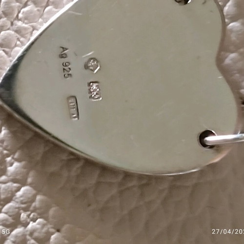 Gucci silver 925 heart pendant necklace unisex like new