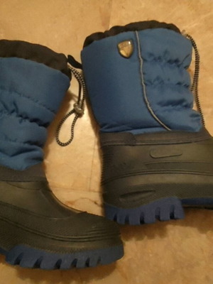 Children's unisex snow rain boots size 36 like new