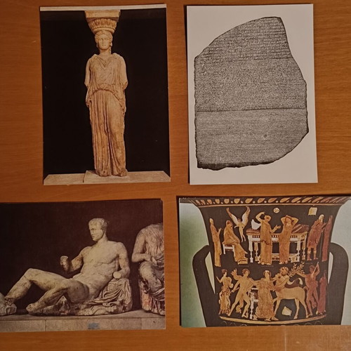 Set of 4 British Museum collectible postcards like new (1976–1979)