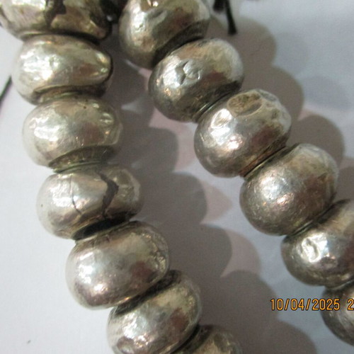 Silvered wooden beads like new, 22 pieces, 12 mm