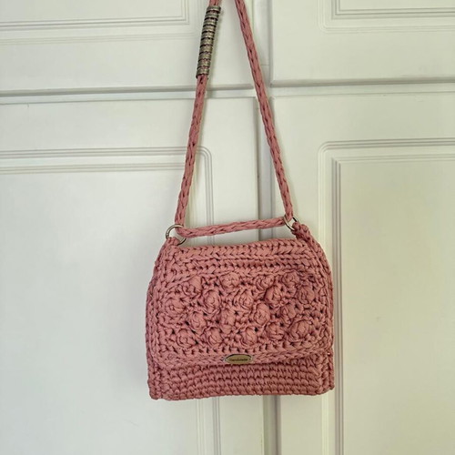 Handmade knitted shoulder bag pink new with adjustable handle