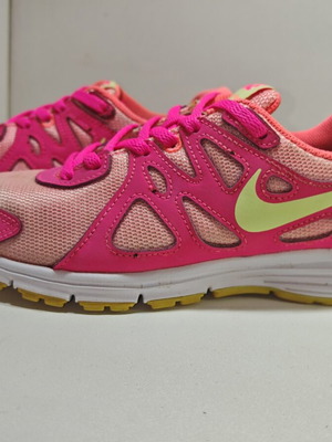 Nike Revolution 2 sneakers like new, size 36