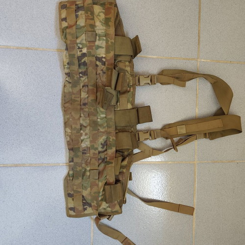 Us Army Multicam Chestrig like new