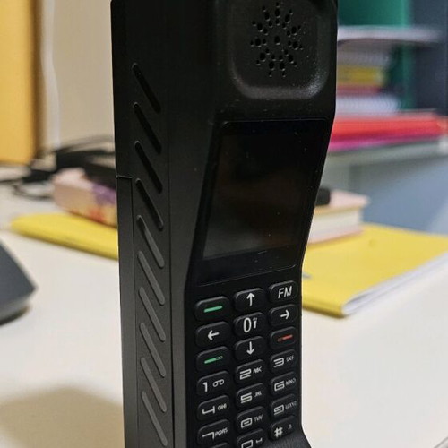 Retro mini phone General Mobile H999 like new, Dual SIM, black