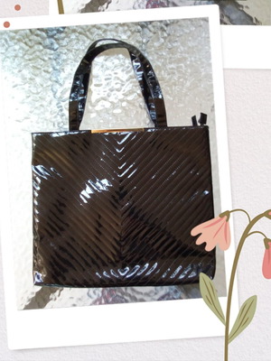 Avon women's shoulder bag like new, black faux leather tote