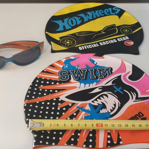 Summer beach items for kids used, set of 40 pieces