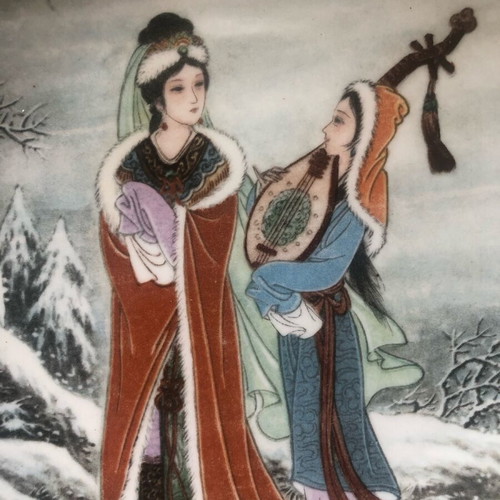 Chinese decorative plate like new
