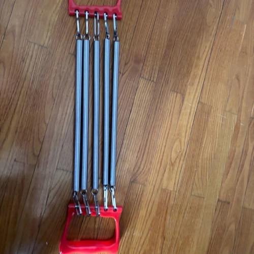 Amila chest exercise spring like new