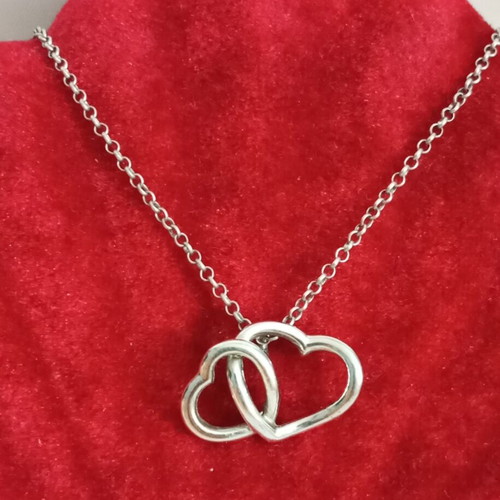 Silver necklace 925 hearts like new