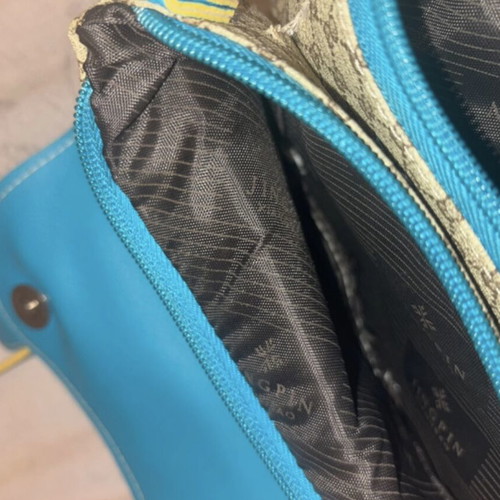 Small shoulder bag used in very good condition