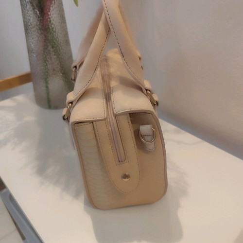 Handbag like new, beige