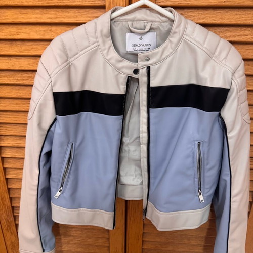 Stradivarius jacket like new