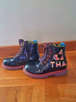 Agatha Ruiz De La Prada girls' boots like new, colorful, size 28