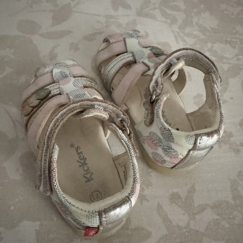 Kickers sandals no21 in very good condition