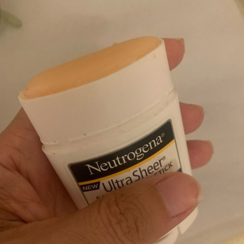 Neutrogena Ultra Sheer Face & Body Stick sunscreen used