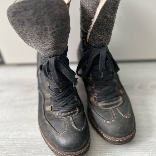 Women's heeled boots used, size 36, black and brown