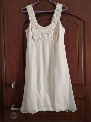 Official dress champagne satin with embroidered straps and muslin veil size 44